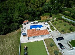 Villa Doline