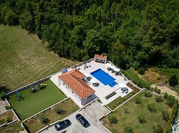 Villa Doline
