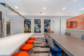 Kasa Downtown Des Moines