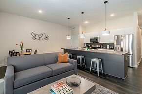 Kasa Downtown Des Moines