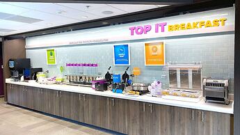 Tru By Hilton Baltimore Harbor East, MD