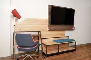 Tru By Hilton Baltimore Harbor East, MD