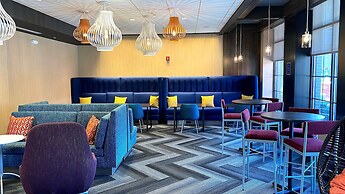 Tru By Hilton Baltimore Harbor East, MD