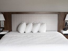 Hampton Inn & Suites Erie Bayfront