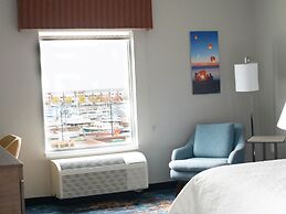 Hampton Inn & Suites Erie Bayfront