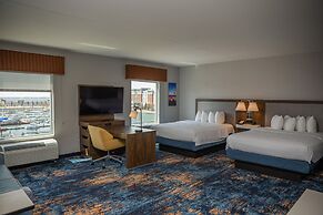 Hampton Inn & Suites Erie Bayfront