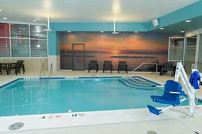 Hampton Inn & Suites Erie Bayfront