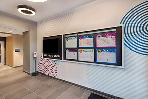 Tru by Hilton Grantville, PA