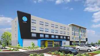 Tru By Hilton Lathrop, CA