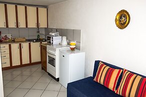 Bivalvia Apartments