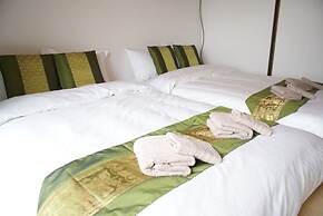 Shin-Osaka GRAND-H 302