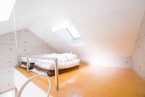 Residential Hotel Amika-F Sangenjaya 303