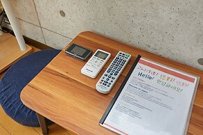 Residential Hotel Amika-F Sangenjaya 303