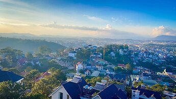 Dallas Hotel DaLat
