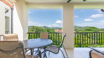 Unique 3BD Wonder on 3rd Floor in Coco With Mountain Views
