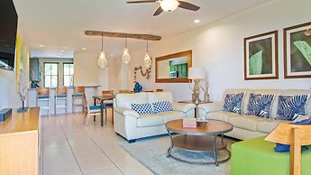 Well-decorated 3rd-floor unit with unique designs and mountainview in 