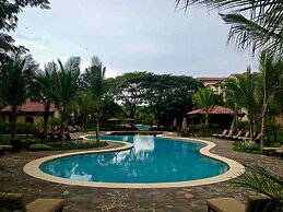 Ground-floor Unit, Terrace With Direct Access to Pool in Coco