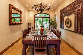 Mediterranean-style Flamingo Mansion Offers the Ultimate in Beachfront