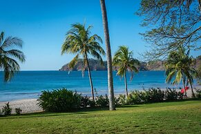 Mediterranean-style Flamingo Mansion Offers the Ultimate in Beachfront
