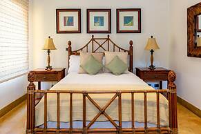 Mediterranean-style Flamingo Mansion Offers the Ultimate in Beachfront