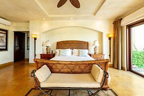 Mediterranean-style Flamingo Mansion Offers the Ultimate in Beachfront