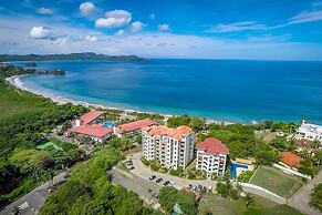 Exquisitely Decorated 5th-floor View of 2 Bays in Flamingo