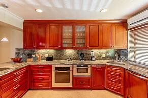 Exclusive - secluded spot on Flamingo Beach - sleep to the sound of th