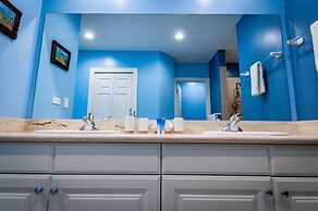 Nicely Decorated Ground-floor Unit in Front of Pool at Pacifico in Coc