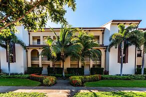 Nicely Decorated Ground-floor Unit in Front of Pool at Pacifico in Coc