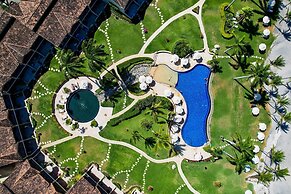 Luxury beachfront unit in Flamingo right in front of the waves