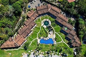 Luxury beachfront unit in Flamingo right in front of the waves