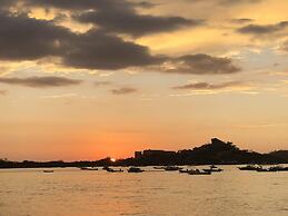 Nicely Priced Duplex in Surfside With Private Pool and AC in Every Roo