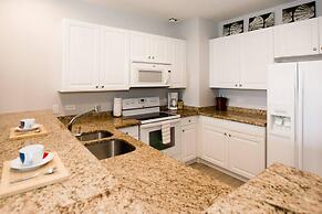 Minimalist, Modern Design on 2nd Floor in Coco With Garden-view Balcon