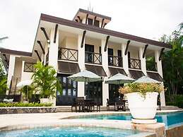 Minimalist, Modern Design on 2nd Floor in Coco With Garden-view Balcon