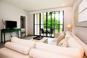 Minimalist, Modern Design on 2nd Floor in Coco With Garden-view Balcon