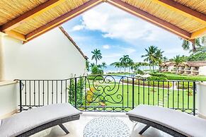 Unique space combines two luxury units into one to sleep up to 12 in F