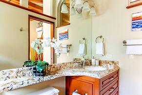 Unique space combines two luxury units into one to sleep up to 12 in F