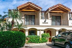 Unique space combines two luxury units into one to sleep up to 12 in F