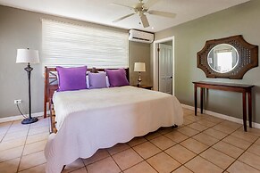 Luxury Ocean-view Flamingo Home Sleeps 10 - Walk to Beach