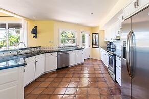 Luxury Ocean-view Flamingo Home Sleeps 10 - Walk to Beach