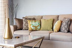 Modern, Immaculate Unit in Flamingo With Spectacular Ocean Views