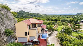 Modern, Immaculate Unit in Flamingo With Spectacular Ocean Views