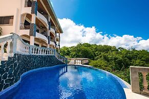 Dazzling Ocean Views From Cliff in Flamingo - Magnificent Inside and O