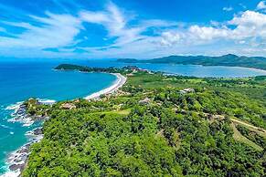 Dazzling Ocean Views From Cliff in Flamingo - Magnificent Inside and O