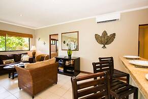 Dazzling Ocean Views From Cliff in Flamingo - Magnificent Inside and O