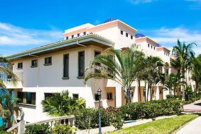 Dazzling Ocean Views From Cliff in Flamingo - Magnificent Inside and O