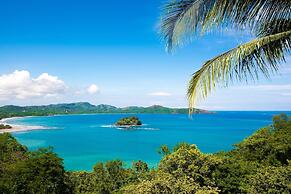 Dazzling Ocean Views From Cliff in Flamingo - Magnificent Inside and O