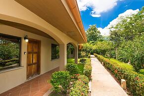 Charming Unit With Pool Sleeps 4 - Walk to Brasilito Beach