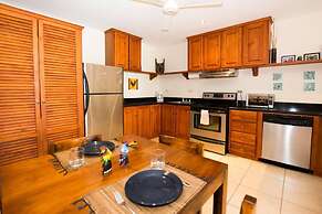 Charming Unit With Pool Sleeps 4 - Walk to Brasilito Beach