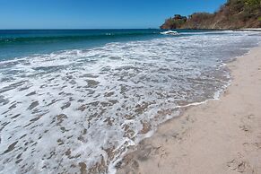 Giant Luxurious Mansion in Flamingo With Pool and Sumptuous Ocean View